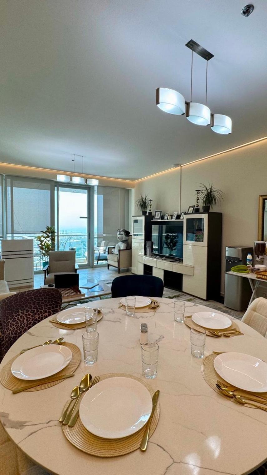 4 All Friends Jbr, Sea View Dubai Exterior photo